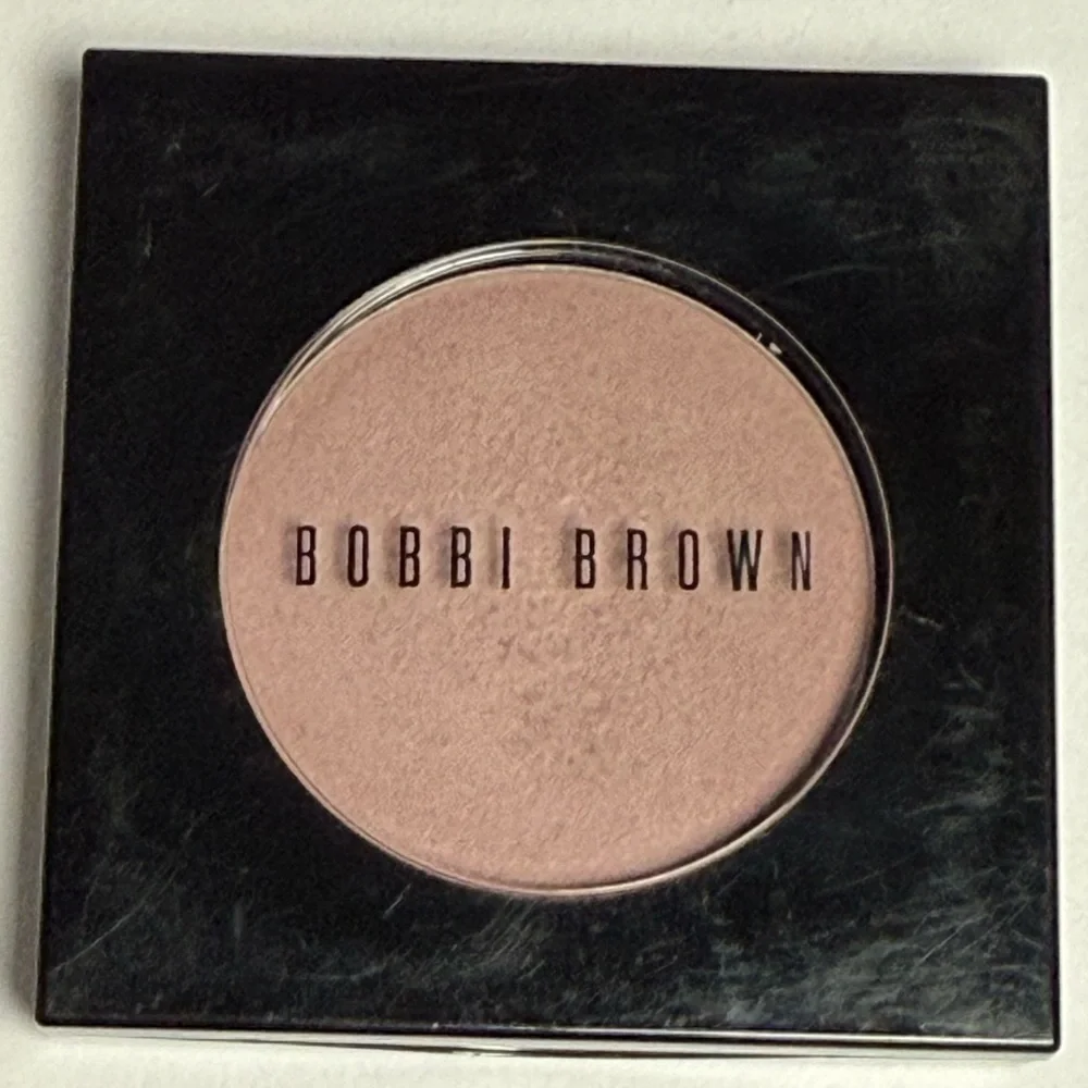 Bobbi Brown rich color eye shadow - Pink silk 2